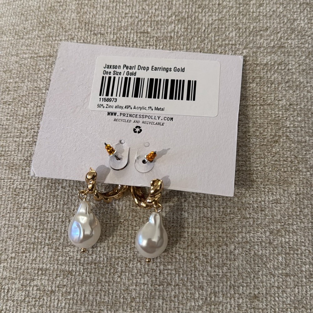 NWT Princess Polly Earrings - Picture 2 of 4